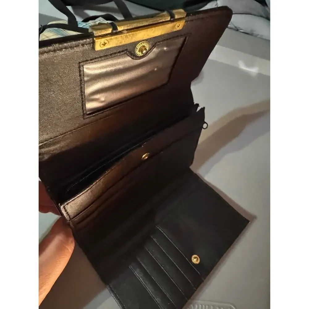Women’s Wallets - Picture 5 of 7